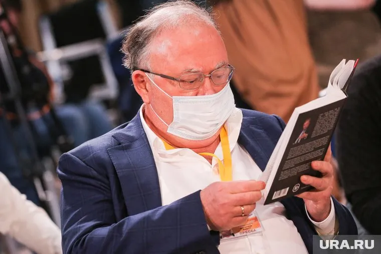 Андрей Караулов считает попытки продать здание поликлиники двойной трагедией