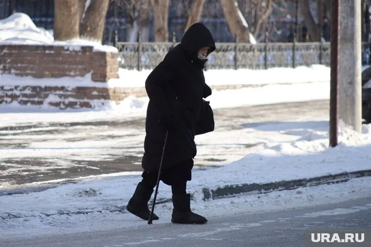 Женщина шла в больницу, когда встретила вора