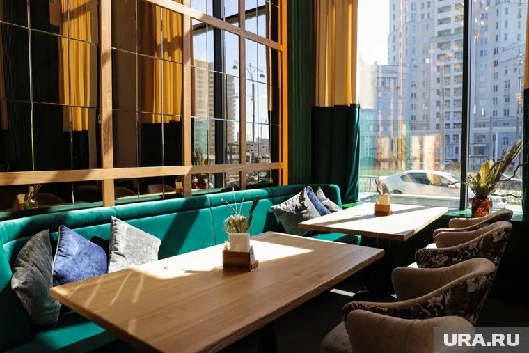 Ресторан находится в деловом центре Челябинска