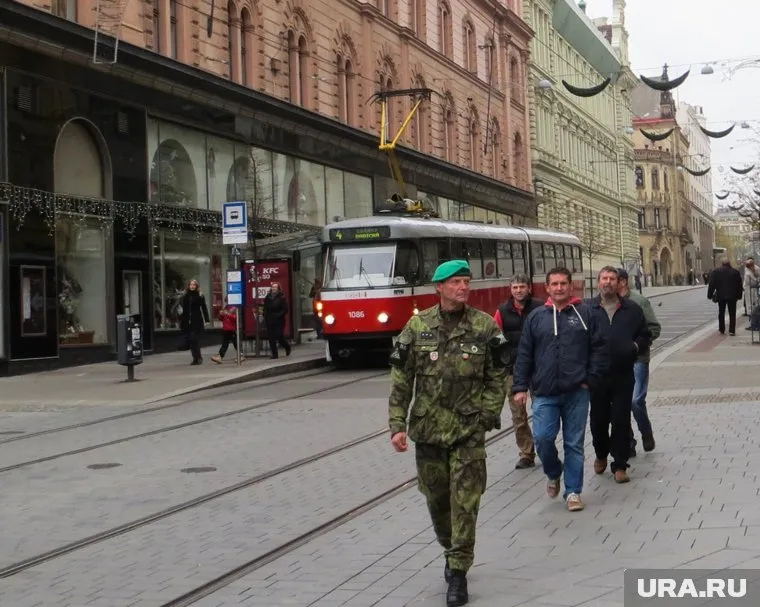 Армия Чехии испытывает нехватку бойцов и вооружения