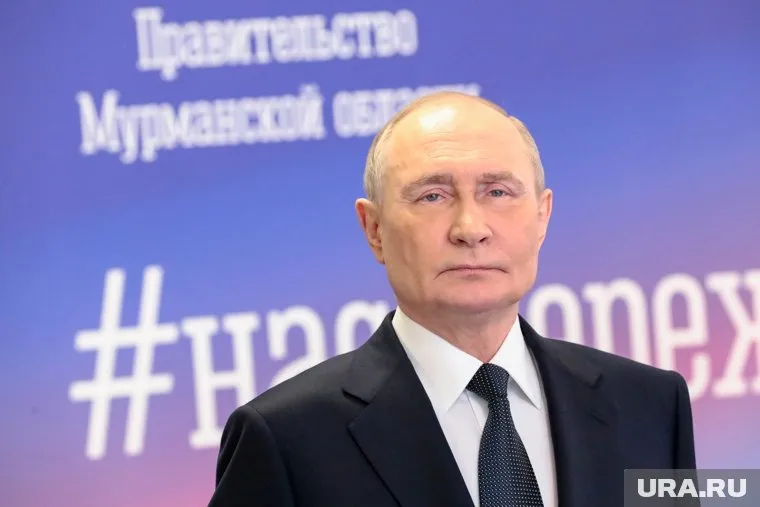 Путин обратился к участникам учений ВМФ