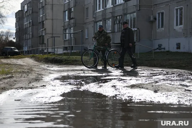 Вопросы по дворовым территориям переадресовали в управляющие компании
