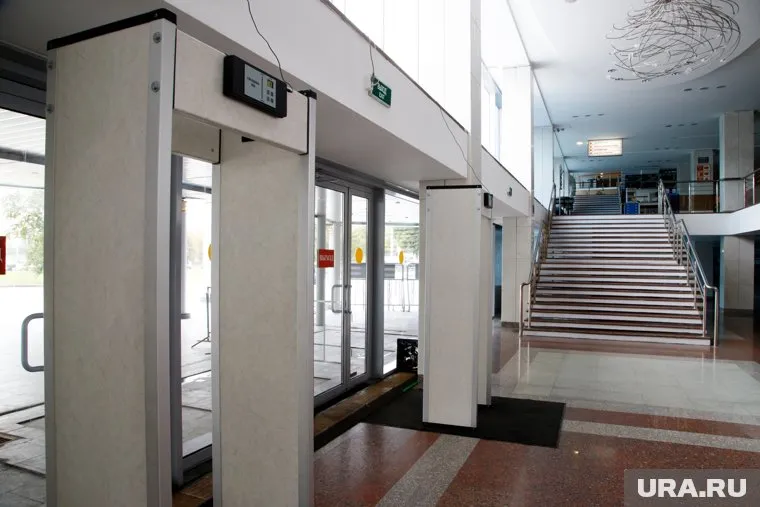 В школе не было металлоискателей