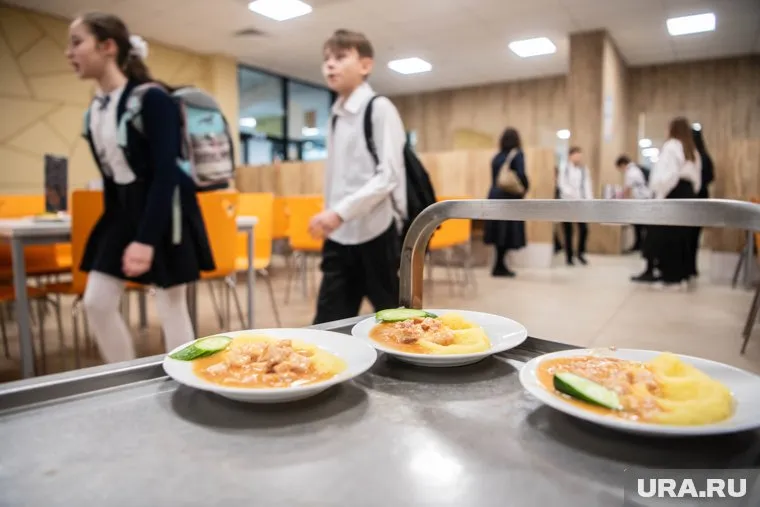 В Нижневартовск зашел новый поставщик школьного питания