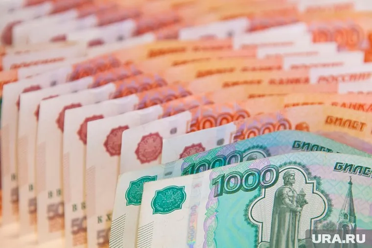 Дмитрия Захарченко обвиняют в выводе триллиона рублей за границу