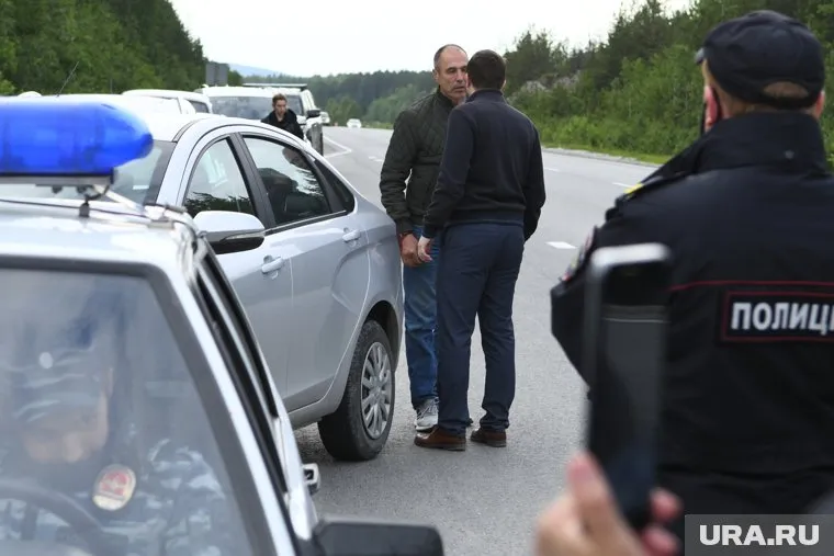 Дмитрий Соколов приехали на «разборки» к монастырю и категорически запрещал себя снимать