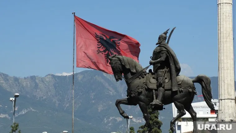 Как сообщает местное издание, русские туристы проводили в Албании отпуск