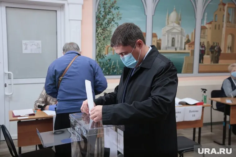 Эксперты понизили шансы админресурса в победе кандидатов