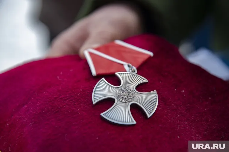 Орден Мужества Олег Колесников получил за спасенные жизни российских бойцов