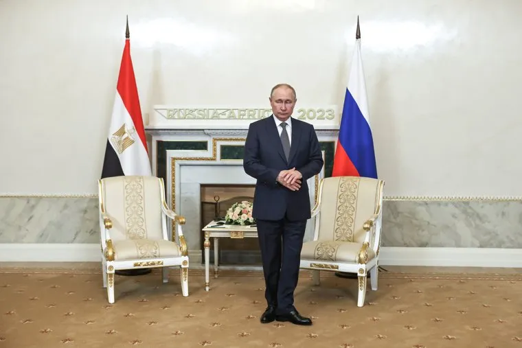 Президент России Владимир Путин на встрече с президентом Египта Абдул-Фаттахом Халилом Ас-Сиси