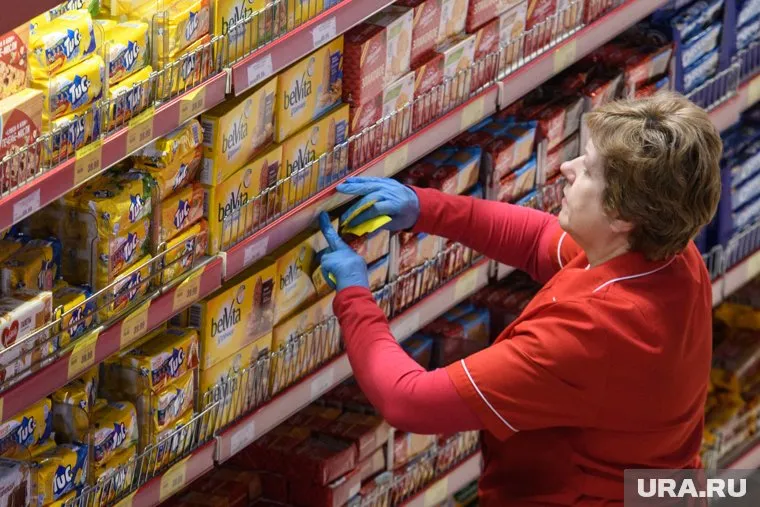 Закон о контроле цен может быть внесен в Госдуму в ближайшее время, сообщил Александр Хинштейн