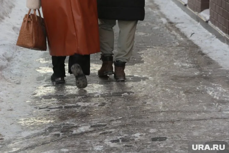 На портале «Тюмень — наш дом» за февраль поступило более 30 жалоб на наледь