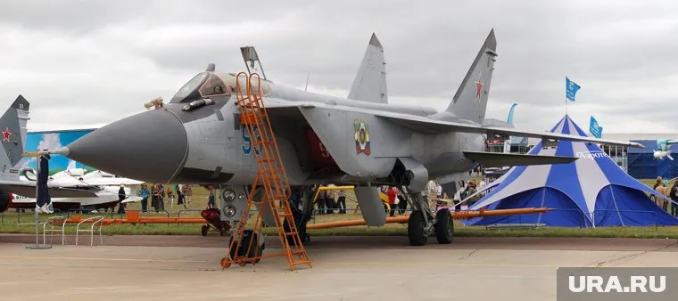 Пилотам удалось спастись