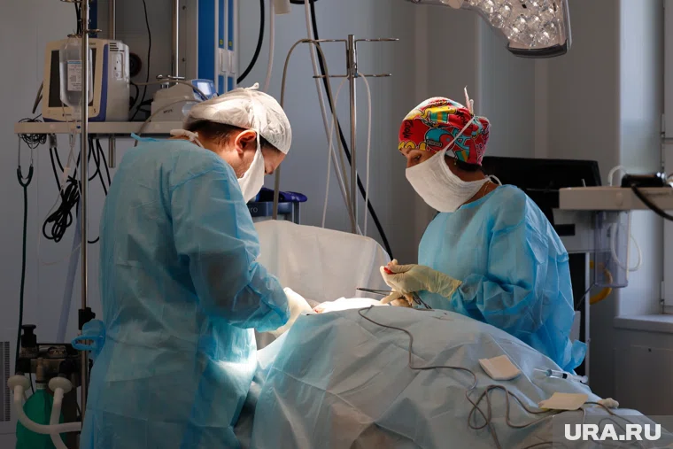 Свердловские врачи провели сложную операцию 35-летней пациентке с формой эндометриоза