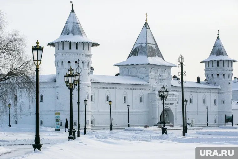 Иностранцы работают в Тобольске на стройках и автомойках