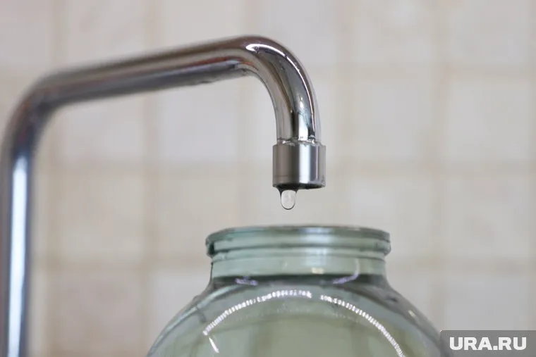 Воду отключили из-за аварии на сетях водопровода