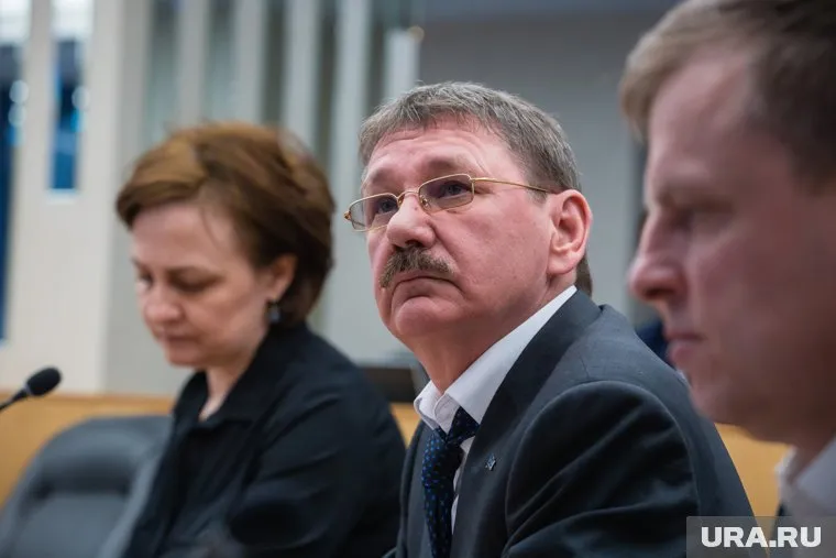 Евгений Барсов подал документы на должность главы Сургута