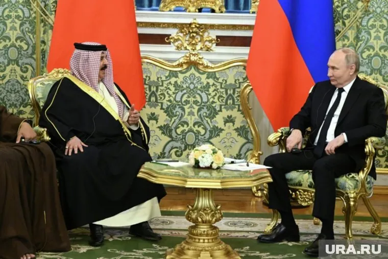 Путин и Аль Халиф подписали документ о проведении в РФ Дней культуры Бахрейна в 2024 году