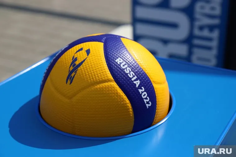 Новоуренгойский «Факел» обыграл молодежную сборную России и ЦСКА.