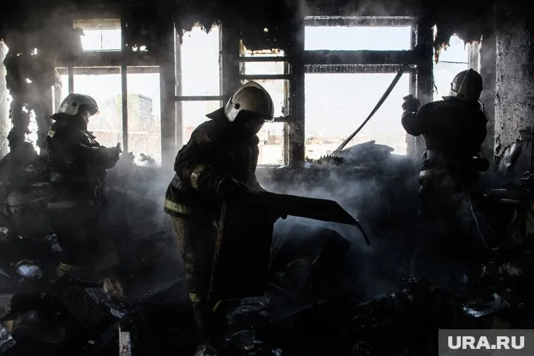 Огнем охвачено 170 квадратных метров