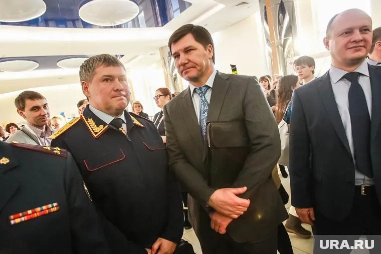 Михаила Богинского (в форме) заждались в Екатеринбурге