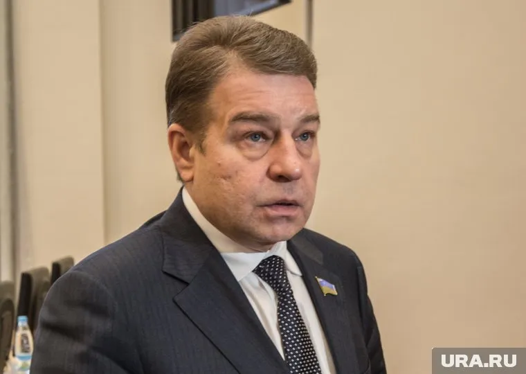 Суд оштрафовал депутата думы ХМАО Алексея Андреева за сокрытие вида на жительства Италии