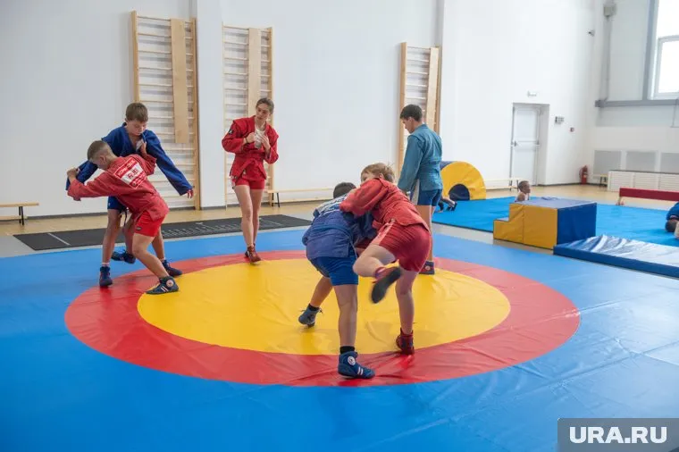 В Югре в ближайшие годы построят свыше 20 спортивных объектов