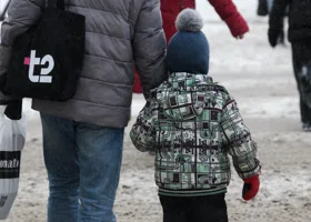 В Качканаре ребенок попал под колеса иномарки на глазах у матери