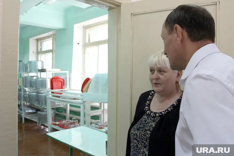 Пищеблок закрыли первым, сразу после жалоб детей на отравление