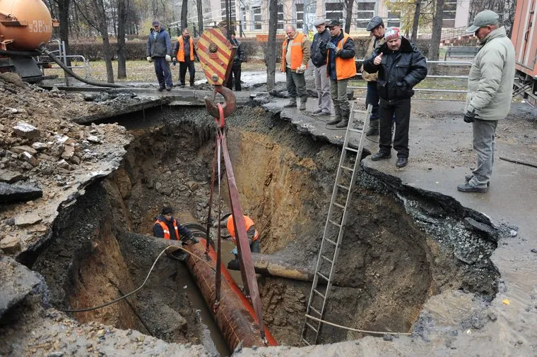 ЖКХ. Аварийная. Теплотрасса. Челябинск