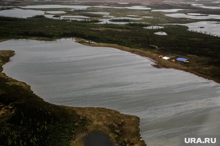 Девочки зашли в воду и не смогли выбраться