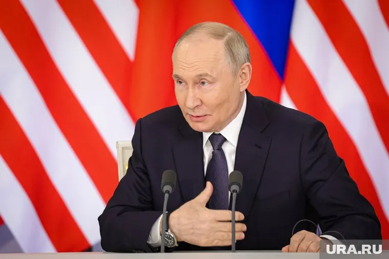 Путин поздравил Трампа с рождением внука и пожелал тому здоровья