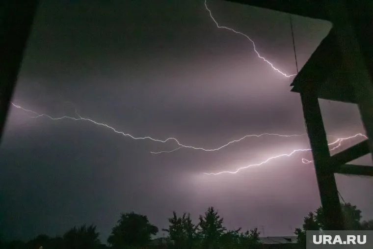 Неделя началась с плохой, совсем не летней погоды