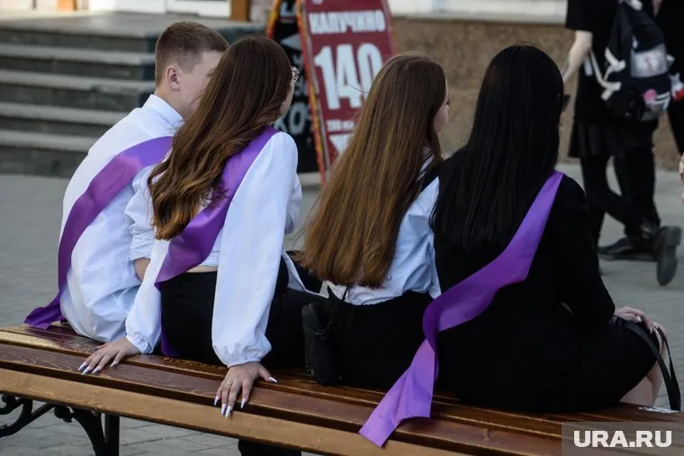 В ФРГ заявили, что школьников пора начинать готовить к возможным военным действиям