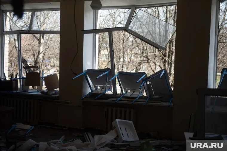 Снаряд разрушил территорию школы