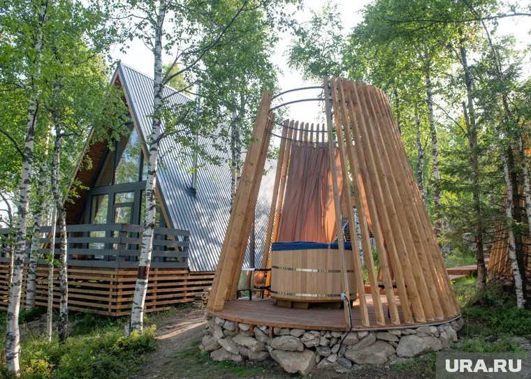 Один из популярных трендов в вип-отдыхе — благоустроенные дома в глухом лесу (архивное фото)