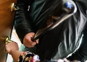 Свердловскому кандидату в депутаты начали поступать угрозы