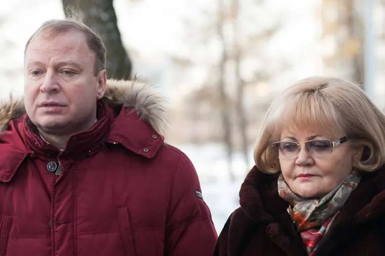 Возложение цветов в память погибшим журналистам. Екатеринбург, шептий виктор, бабушкина людмила