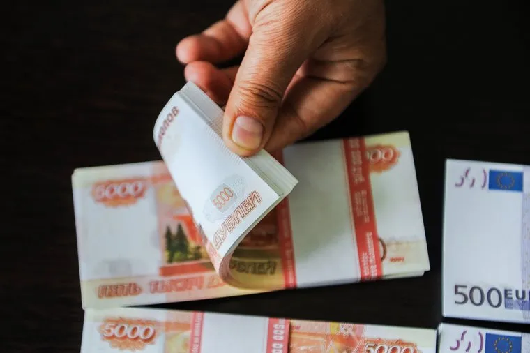 Клипарт по теме Деньги. Взятка. Коррупция. Купюры. Банкноты.Челябинск