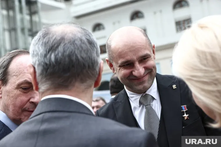 Встреча проходит в резиденции на ул. Добролюбова