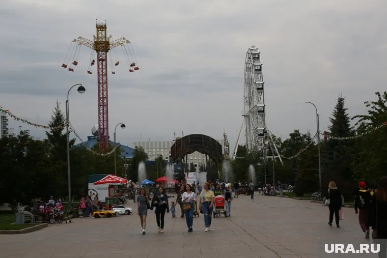 На аттракционах можно будет бесплатно прокатиться до 18:00