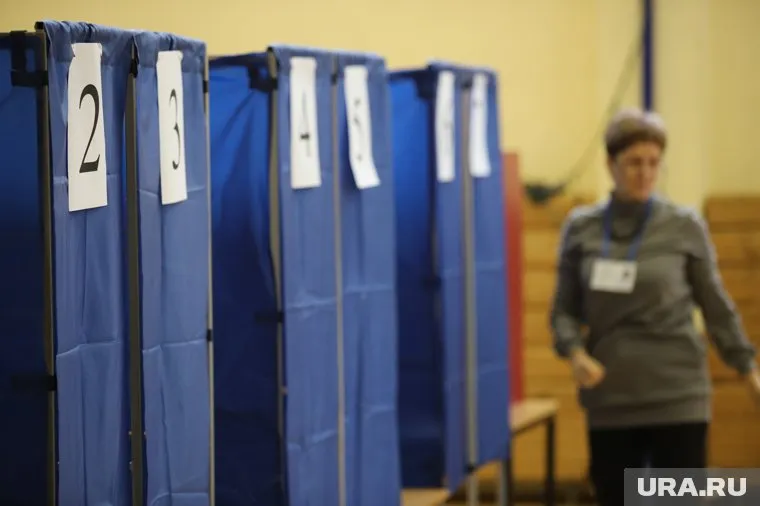 На праймериз пришла сотня человек