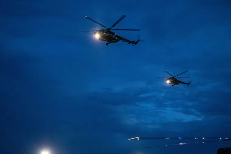 Десантирование выполняли с вертолета Ми-8