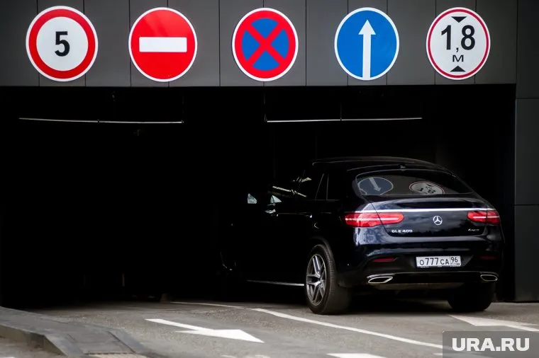 При езде на автомобиле нужно учитывать несколько показателей для экономии бензина