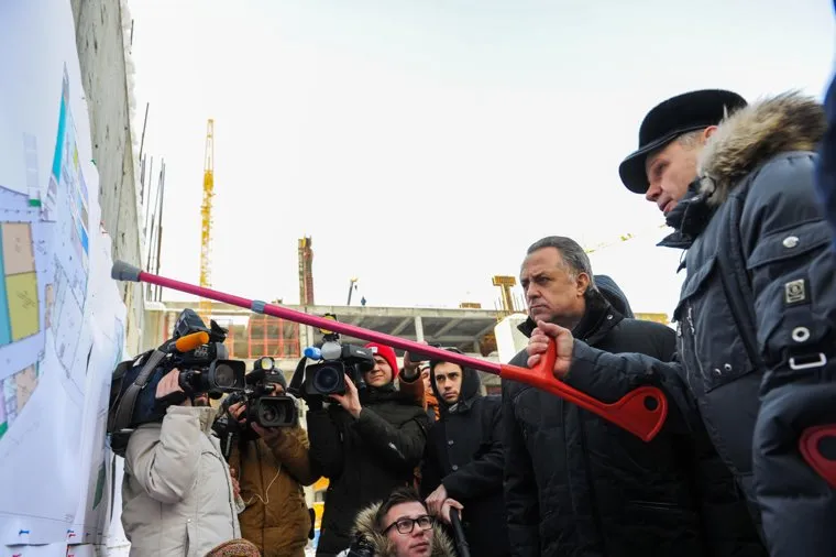 Рабочий визит Виталия Мутко на строительство объектов саммитов ШОС и БРИКС. Челябинск, мутко виталий, костыль, наговицын алексей