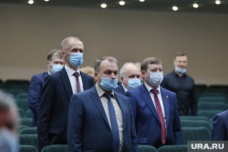 Психолог Андрей Антонов выделил три типа людей, которые не откажутся от ношения масок и после пандемии