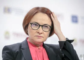 Женщина, которая управляет финансами России: Эльвире Набиуллиной — 62