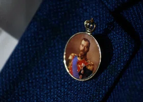 Как стать наследником российского императора, не выезжая из Екатеринбурга