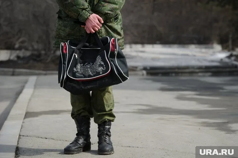 Каждый год в России призывают около 100 тысяч человек