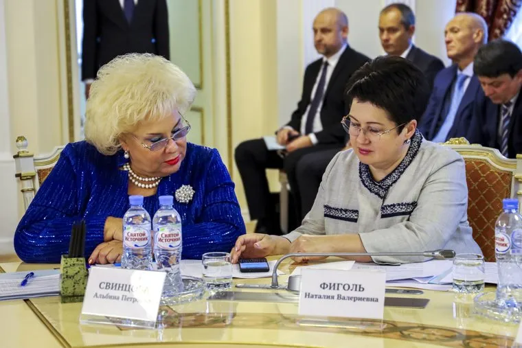 Совещание по реализации нацпроектов с участием Полномочного представителя Президента России в УРФО Николая Цуканова и губернатора ЯНАО Дмитрия Артюхова. Салехард